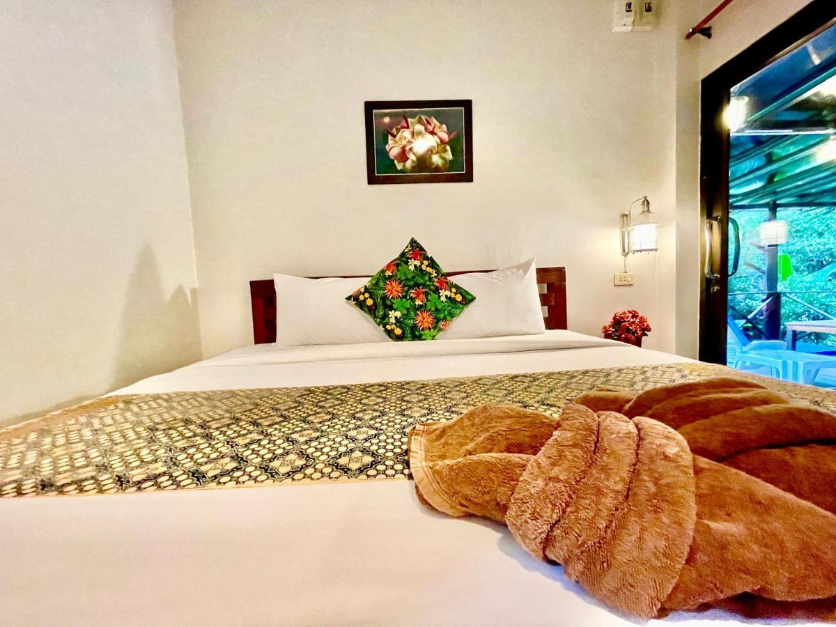Khao Sok Green Valley Resort - Sha Certified Khao Sok National Park Bagian luar foto