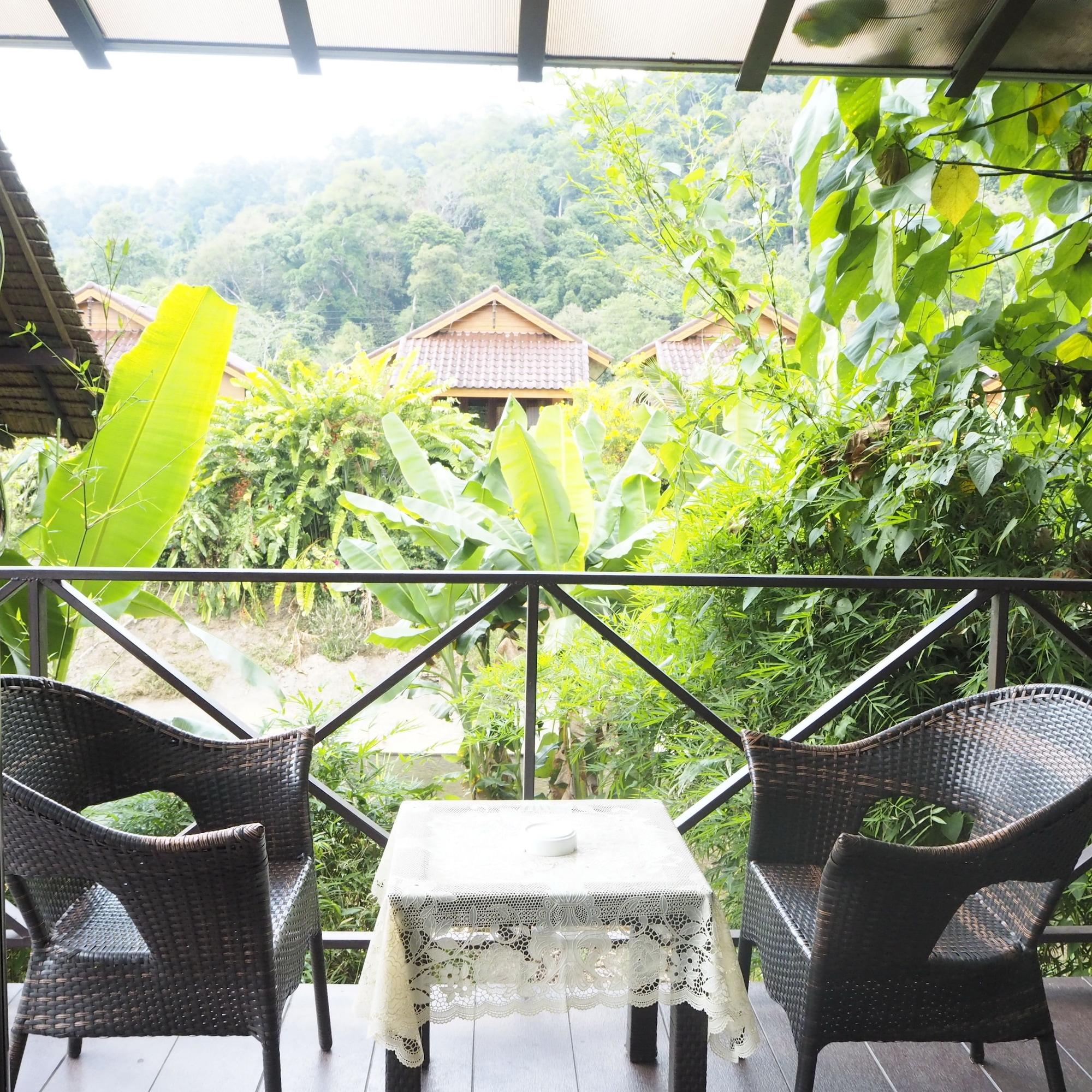 Khao Sok Green Valley Resort - Sha Certified Khao Sok National Park Bagian luar foto